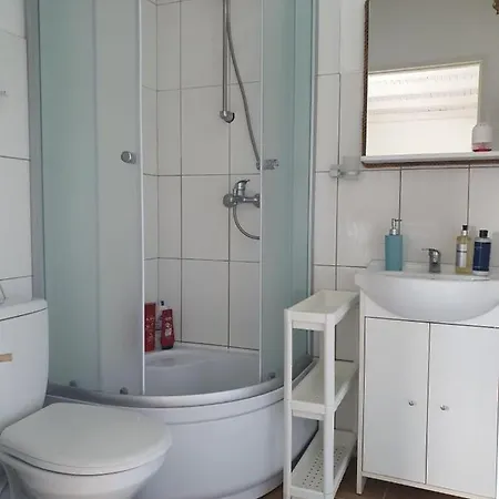 Biale Bedzinko Tylko 1800m Od Morza Sauna Goraca Balia 펜션